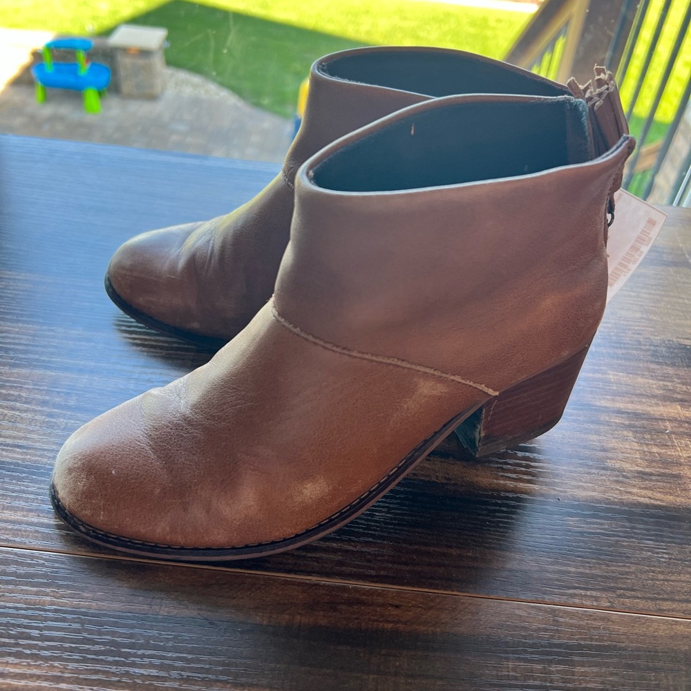 Brown Ankle Boots TOMS
